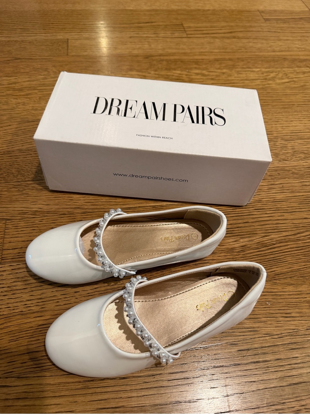 Dream Pairs White Pearl-Trim Mary Jane Flats